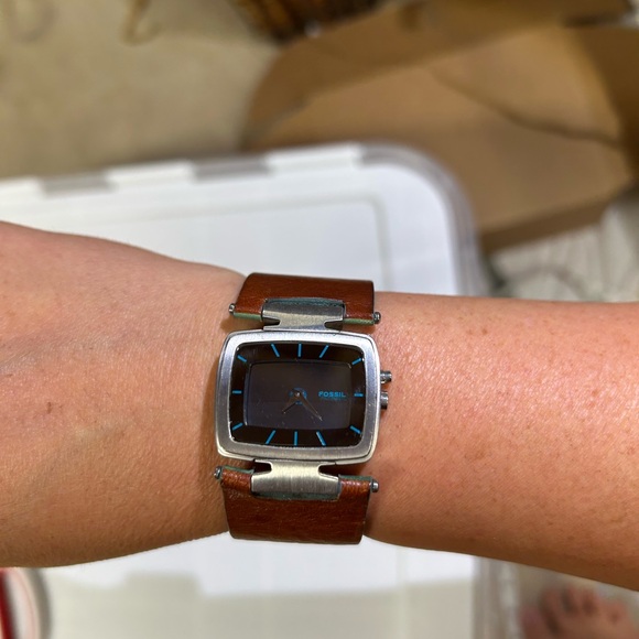 Vintage Fossil Silver Case Watch with reversible Brown and Teal Leather Strap - Picture 1 of 6